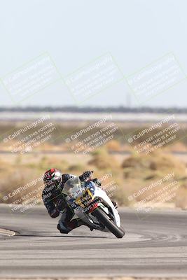 media/Oct-31-2025-CVMA Friday Practice (Fri) [[e9defcbea4]]/5-Racer 4 Practice - Trackday 1/Session 5 (Turn 4)/